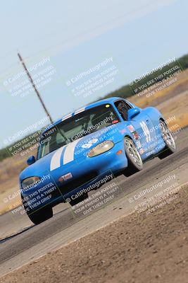 media/Jun-04-2022-CalClub SCCA (Sat) [[1984f7cb40]]/Group 1/Qualifying (Sweeper)/